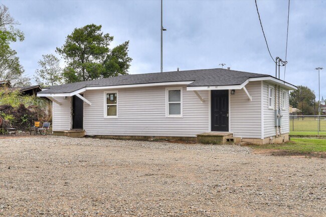 Photo - 28-C2 Curry St