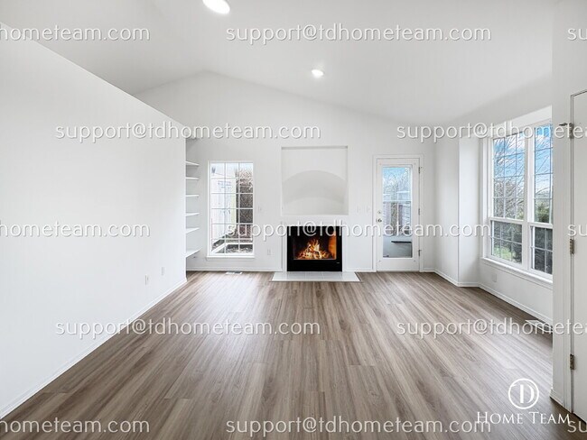 Photo - "Charming 3-Bed Home in Renton with Granite Elegance & Spacious Living!"