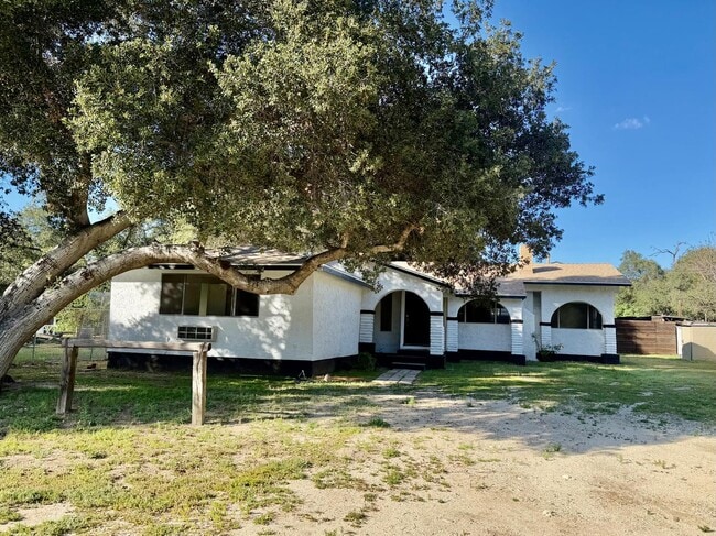 Building Photo - 21157 1/2 Placeritos blvd