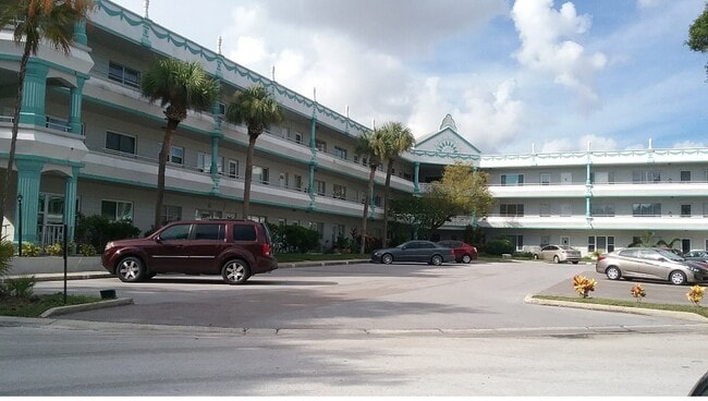 Building Photo - 2370 Jamaican St Unit 48