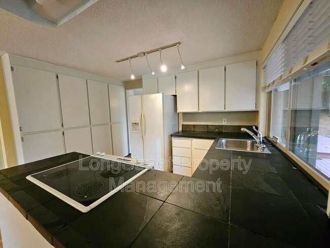 Photo - 5510 NW Innisbrook Pl