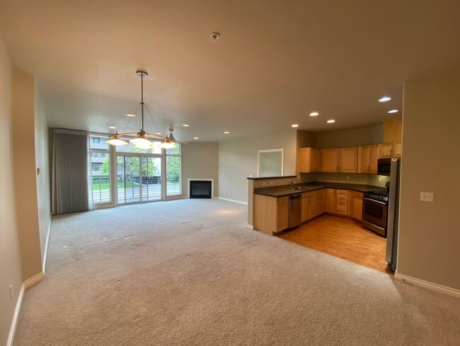222 E 7th Ave Unit 102