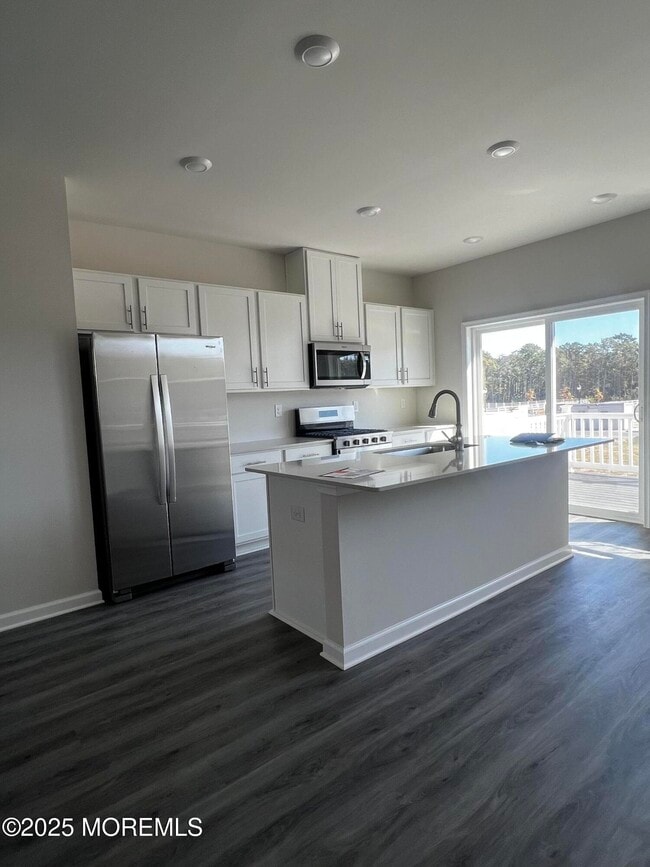 Photo - 10 Baybreeze Dr