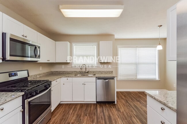 Photo - 2801 Driftwood Ct