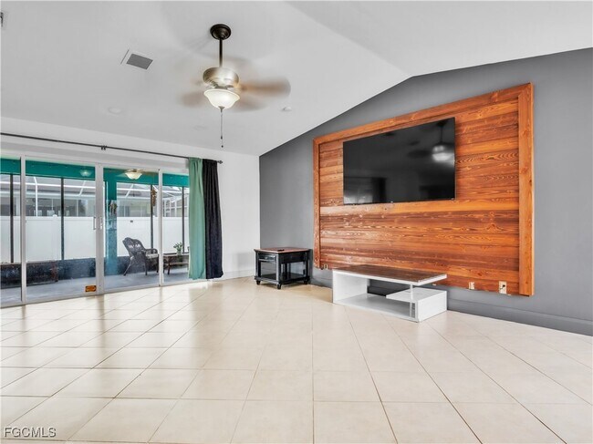 Photo - 3859 SE 7th Pl
