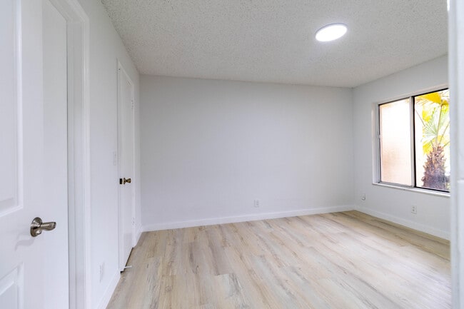 Photo - 3350 Pinewalk Dr N