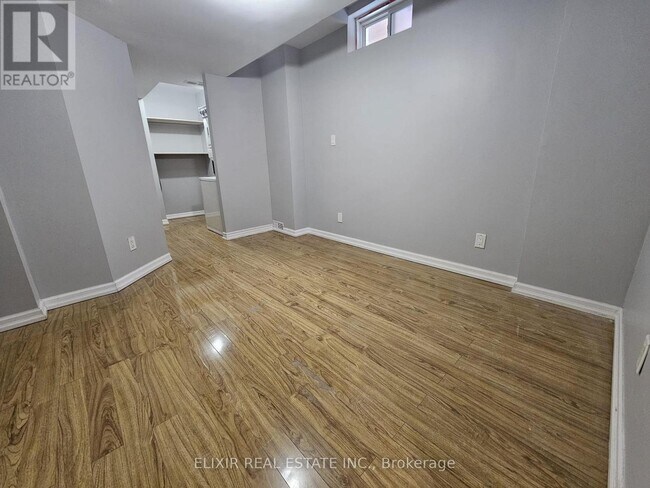 Photo - 4 Lonestar Crescent