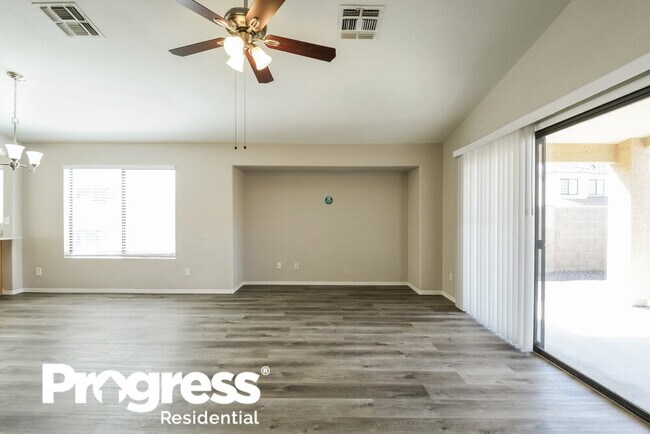 Photo - 15638 N 20th Ave