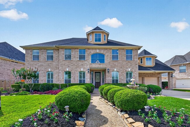 Building Photo - 2315 Vinemead Ct