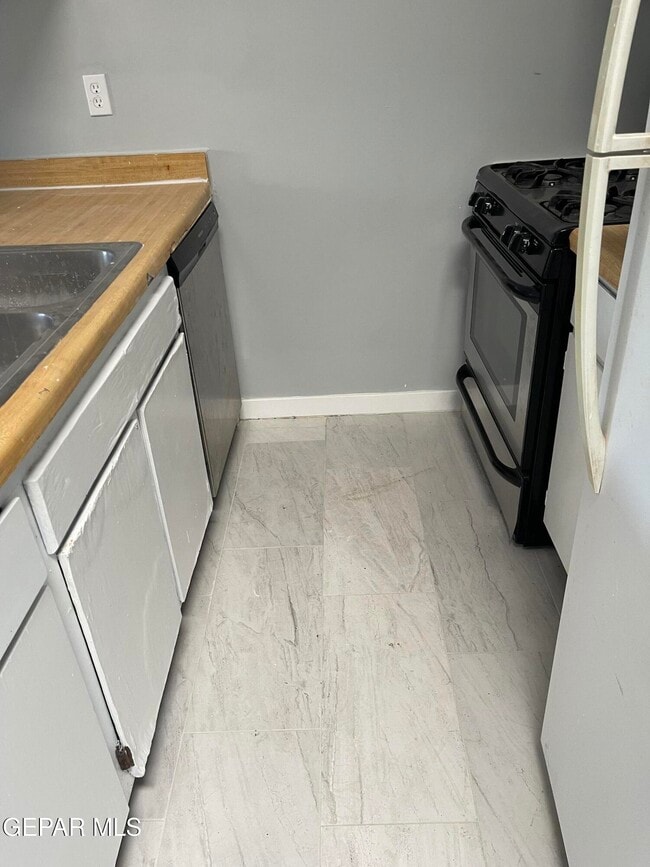 Photo - 10524 Shannon Pl