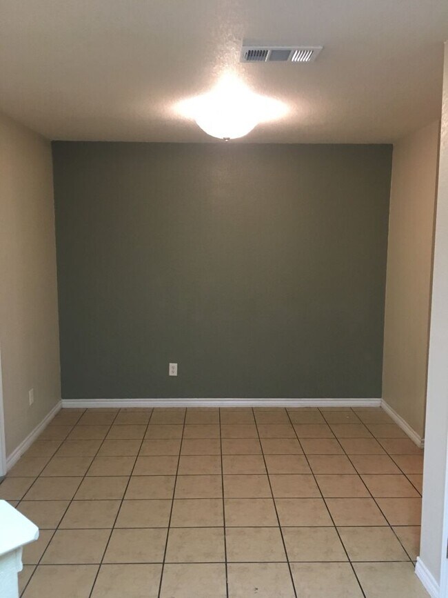 Photo - 310 N 10th St Unit B