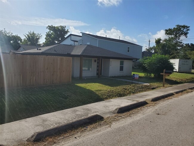 Building Photo - 5310 Randon Rd Rental