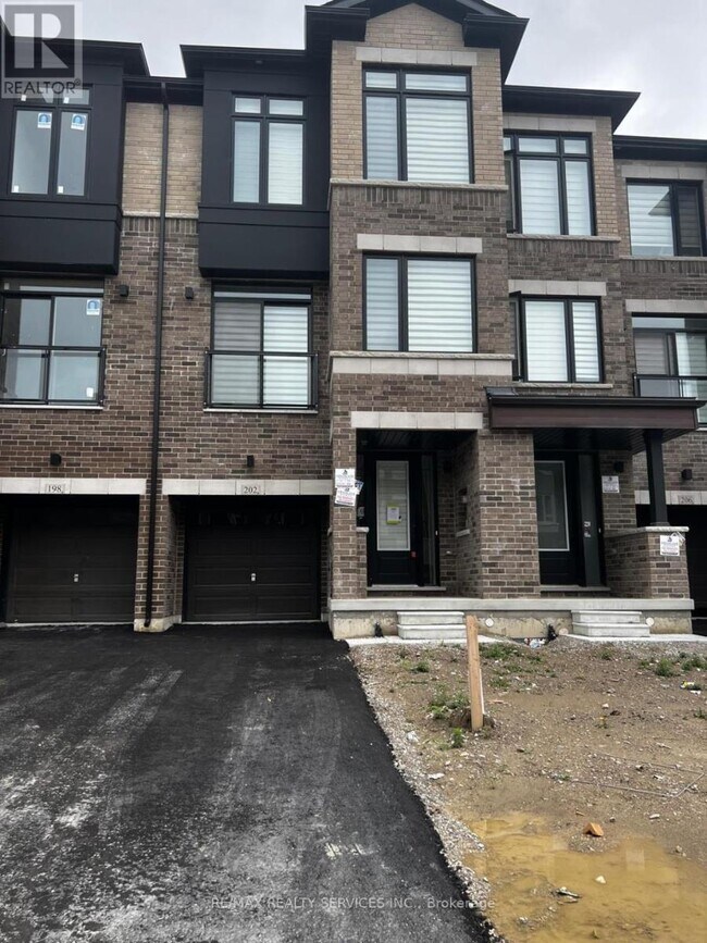 Photo - 202 Tennant Cir