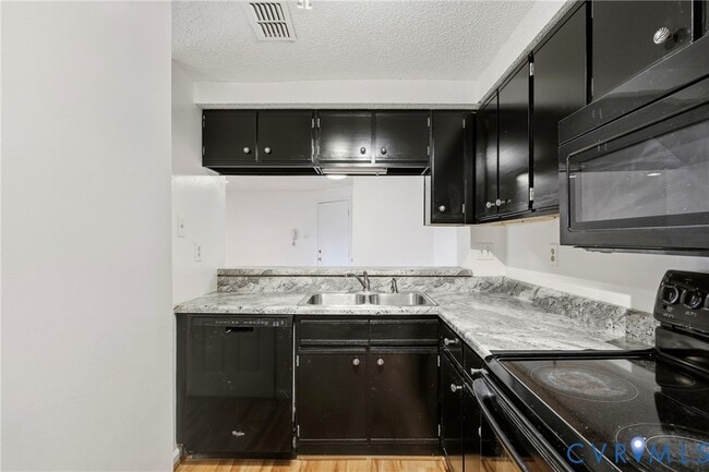 Photo - 2440 Stembridge Ct