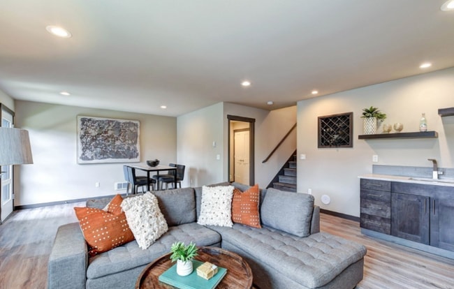 Photo - 14920 Manor Way