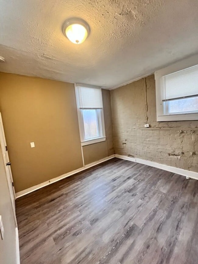 Photo - 2228 W Madison St Unidad #2- REAR