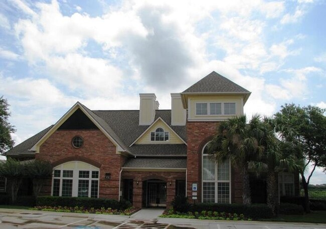 Photo - 2175 N Hwy 360 Unit c2