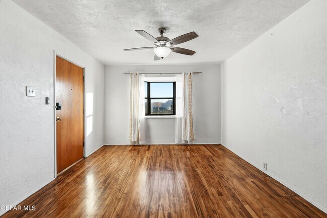 Photo - 3723 Memphis Ave