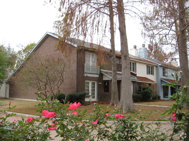 Building Photo - 5420 Heatherstone Dr Unit Heatherstone Rental