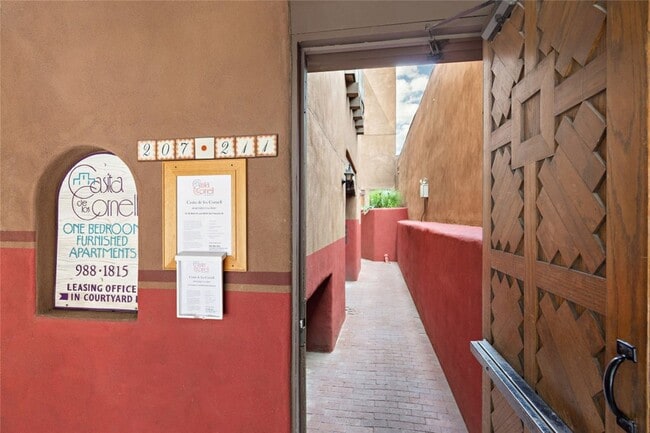 Photo - Classic Studio in the Heart of Downtown Sa... Unit Apt. 309
