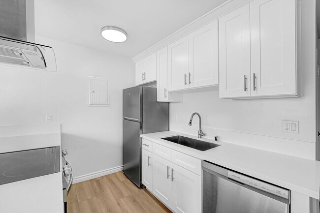 Photo - 1122 Washington Ave