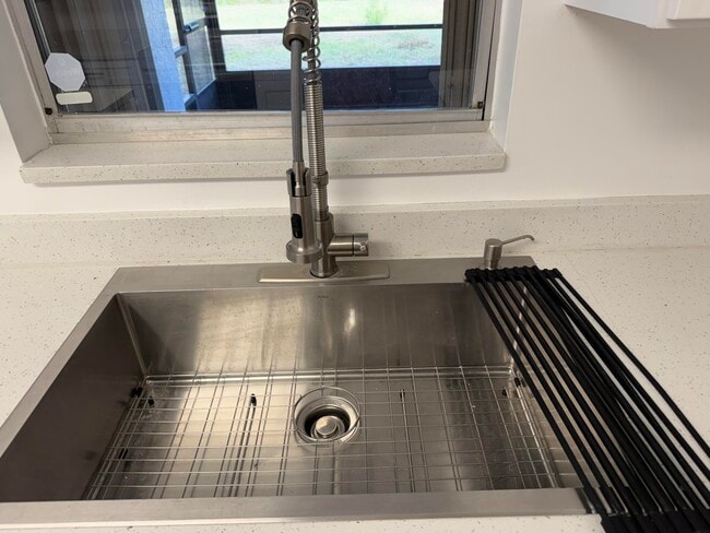 Photo - 221 Bilbao St