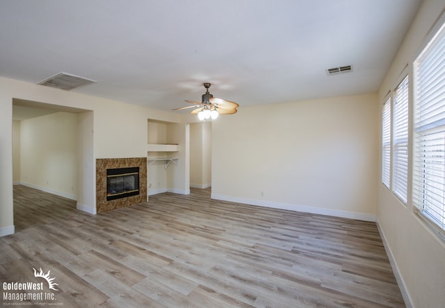 Photo - Beautifully Upgraded 5Bdm 3Ba Home Located in the Highly Desirable Summerlin.