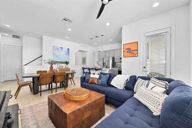 Photo - 2050 Lohmans Spur Rd Unit 2301