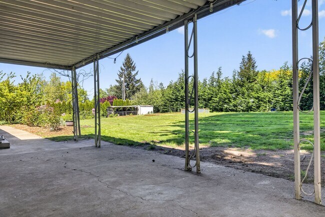 Photo - Stunning 4 bed + office, 4 bath rental home in Damascus!