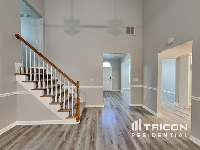 Photo - 219 Cobblestone Cove