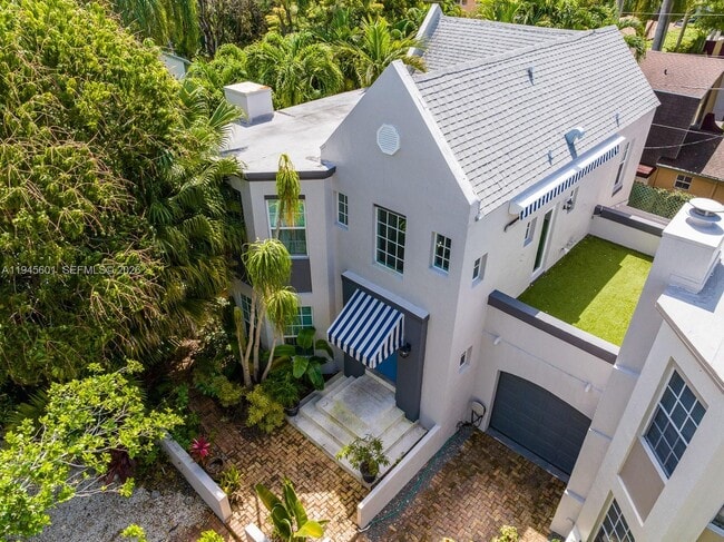 Photo - 2952 Peachy St