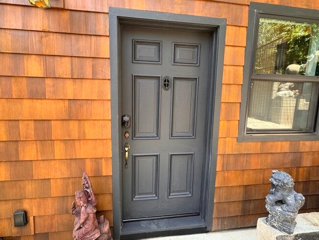 Photo - 2111 Hyperion Ave