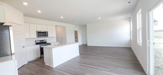 Photo - 4176 Viceroy St