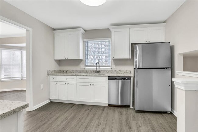 Photo - 219 Sabrina Ct