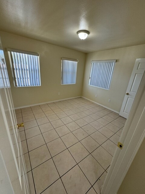 Photo - 102, 104, 108 E 85th Street