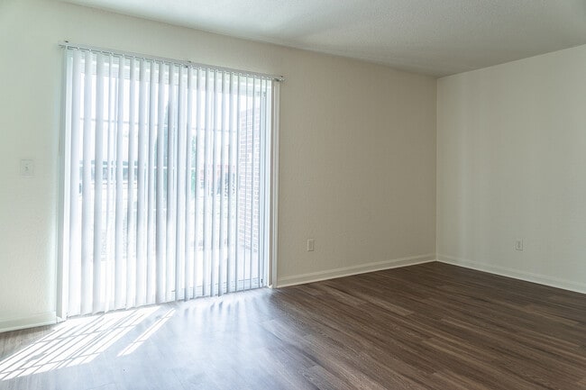 Manchester Premium - Town & Country Apartments