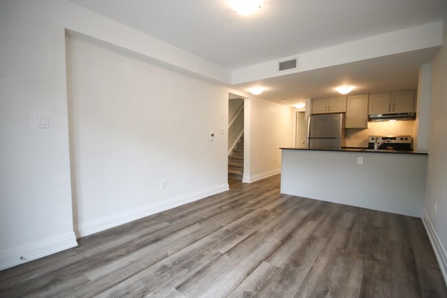 Photo - Stacked Townhouse In Family Neighborhood Unit 602