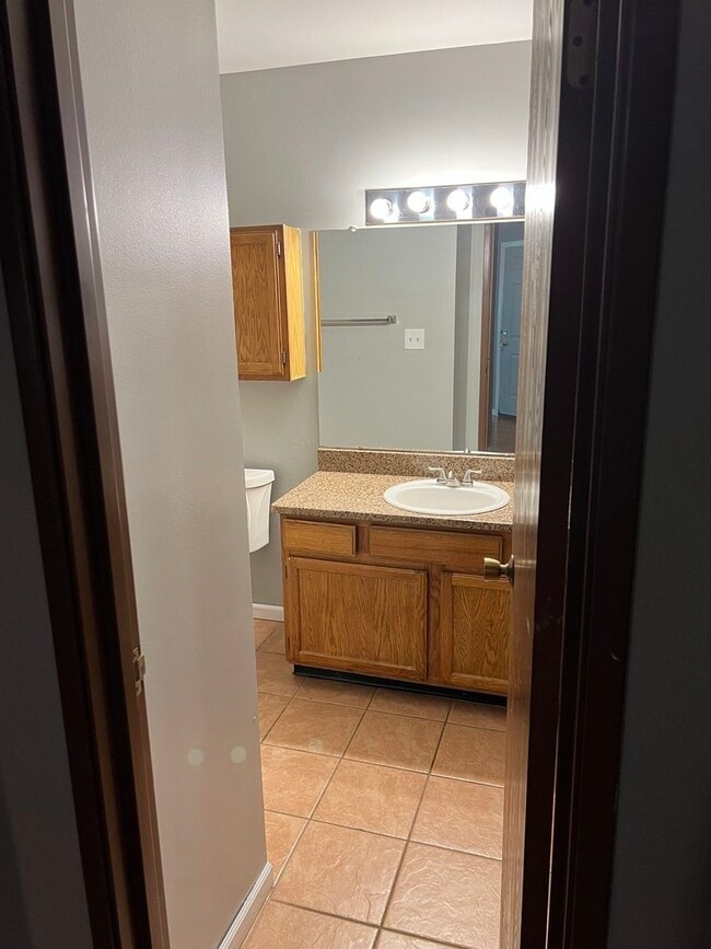 Photo - 1205 Wyndham Ct Unit 202