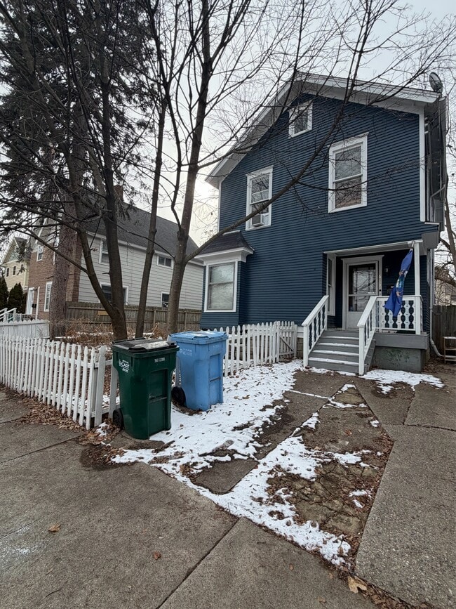 Photo - 612 Cherry St