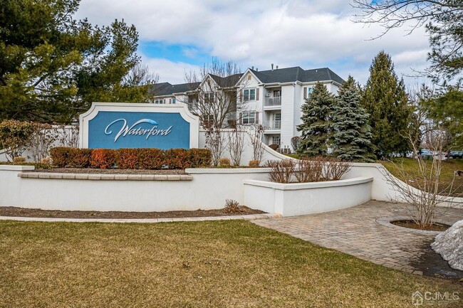 Photo - 733 Waterford Dr Unidad 733 Rental