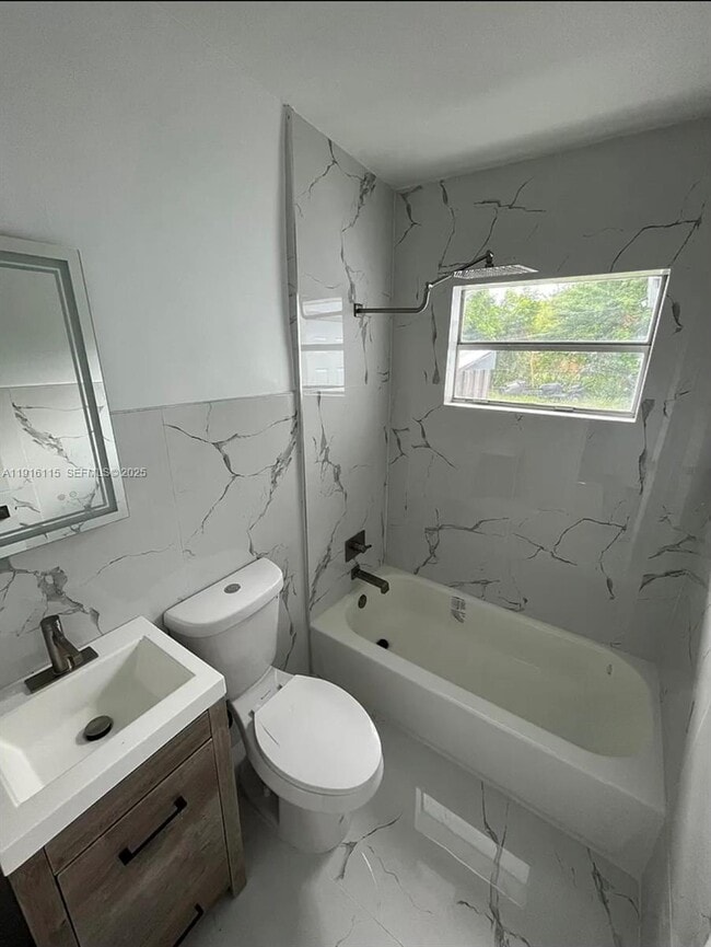 Photo - 2726 NW 4th Ct