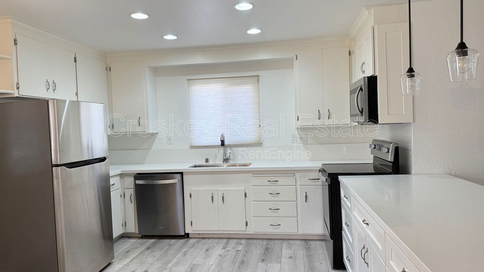 Photo - 3856 Brookside Dr House