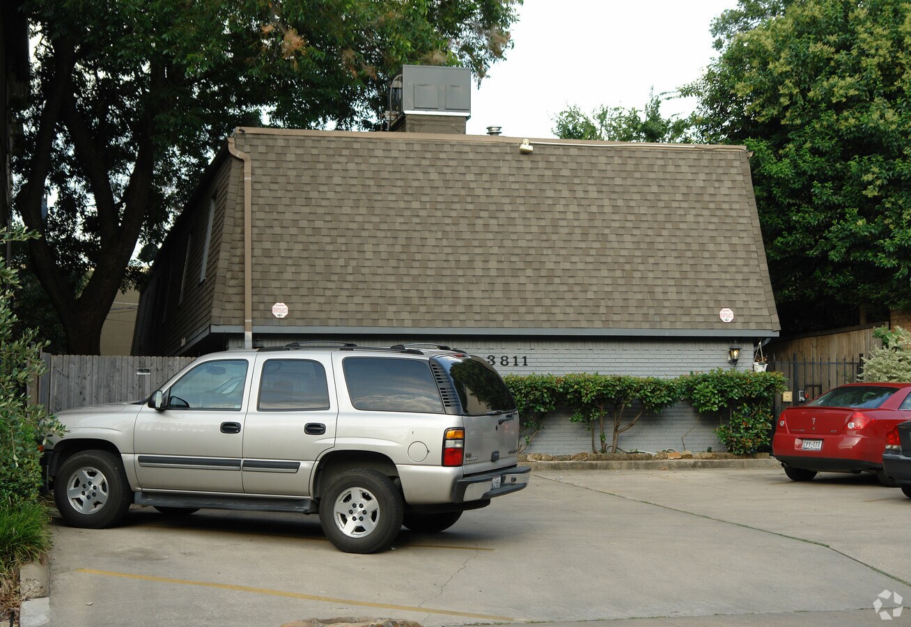 Photo - 3811 Holland Ave