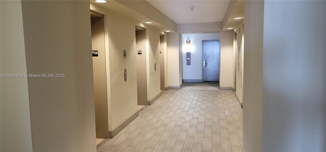 Photo - 1750 N Bayshore Dr Unit 5508
