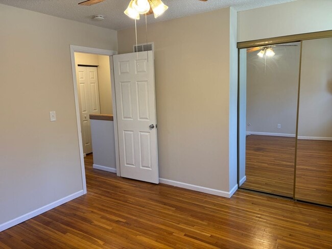 Photo - 2 Bedroom, 1.5 Bath Townhouse in Clinton, IA