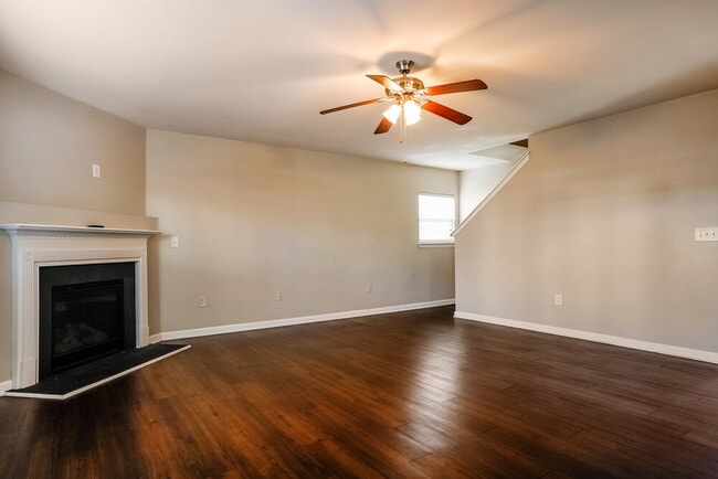 Photo - 5022 Gailardia Drive