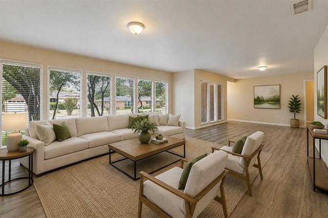 1303 Northlake Dr