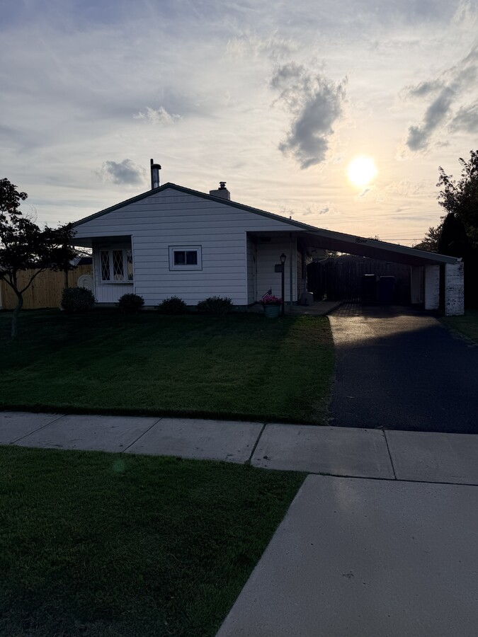 Photo - 9 Daffodil Ln