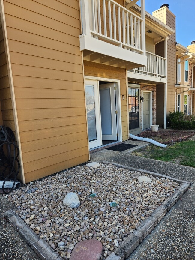 Photo - 434 Longwood Ct Unidad D