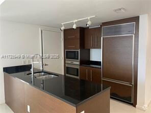 Building Photo - 475 Brickell Ave Unit # 4813 Rental